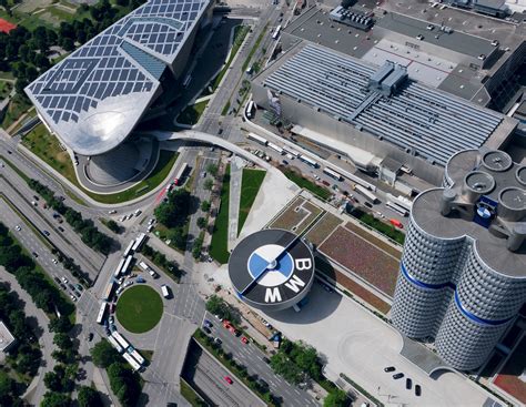 Sede De Bmw En Múnich Megaconstrucciones Extreme Engineering