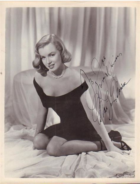 Autographed by Marilyn Monroe 1950. | Marilyn monroe, Marilyn, Marilyn monroe photos