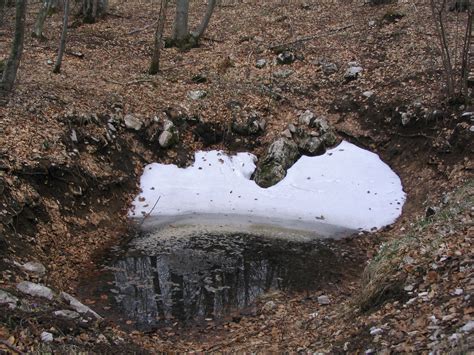 Filekarst Sinkhole With Snow Drift