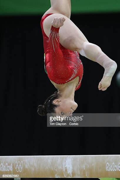 Aly Raisman Beam Photos Et Images De Collection Getty Images