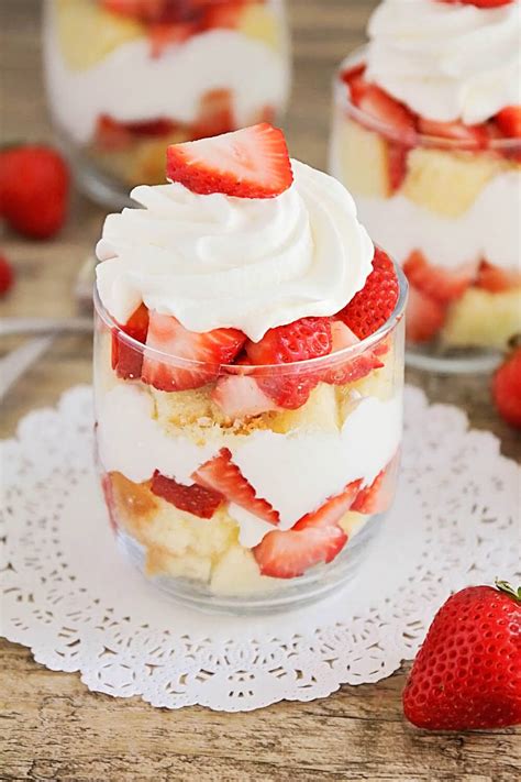Buy the latest dessert gearbest.com offers the best dessert products online shopping. EASY Strawberry Shortcake Trifle - I Heart Nap Time