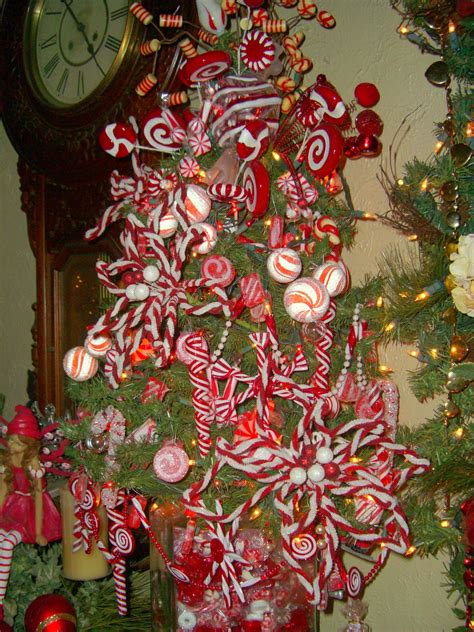 20 Candy Decorated Christmas Tree Decoomo