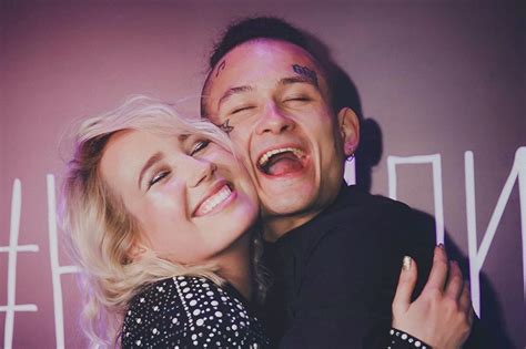 Принимаю поздравления 🍾 знакомьтесь, мой первенец maybach! Клава Кока и Morgenshtern записали романтик-версию трека ...