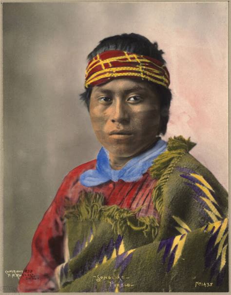 44 Colorized Native American Photos From A Century Ago