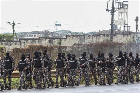 Ecuador Drug Violence Six Police Wounded In Prison Riot