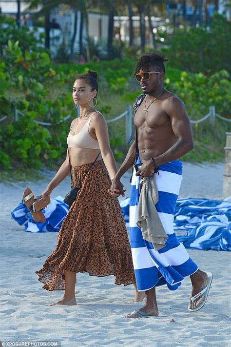 Shanina Shaik And Dj Ruckus Take A Dip In Miami Beach Daily Mail Online