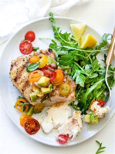 17 High-Protein Recipes For Muscle-Building Dinners | Eat ...