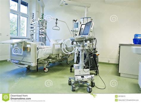 Most comprehensive cardiothoracic and vascular intensive care unit in the state of iowa. Intensive Care Unit With Monitors Stock Image - Image of ...