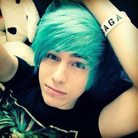 Search, discover and share your favorite emo boy gifs. 10 New Emo Hairstyles for Boys | The Best Mens Hairstyles ...