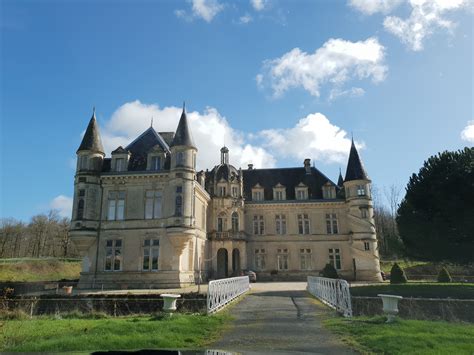 dick and angel strawbridge who escape to the chateau couple are and where chateau de la motte