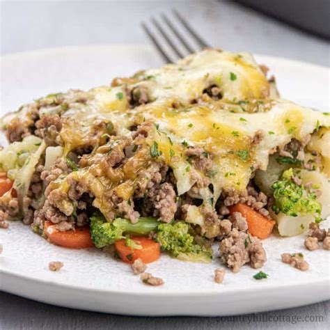 Can we talk about this keto ground beef casserole? Keto Ground Beef Casserole Recipe