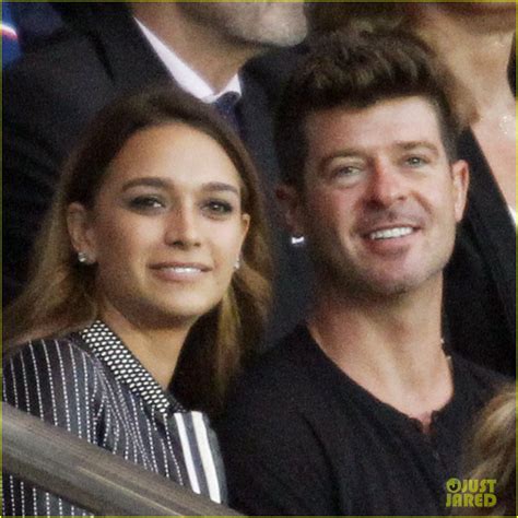 Robin Thickes Girlfriend April Love Geary Is Pregnant Photo 3942936