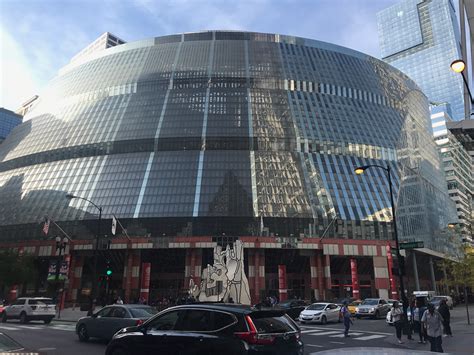 The James R. Thompson Center: Postmodern People's Palace ...
