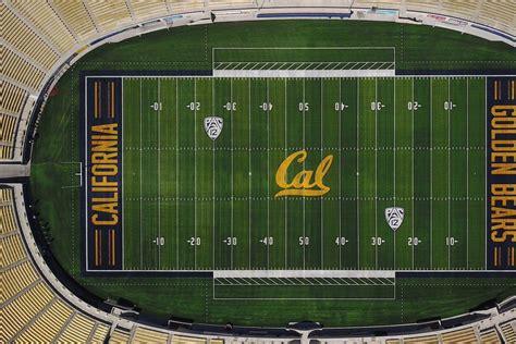 Dummies helps everyone be more knowledgeable and confident in applying what they know. The new Cal football field features the Hayward earthquake ...