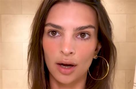 Emily Ratajkowski Drops Damaging Accusation Against Robin Thicke Blurred Lines Groping