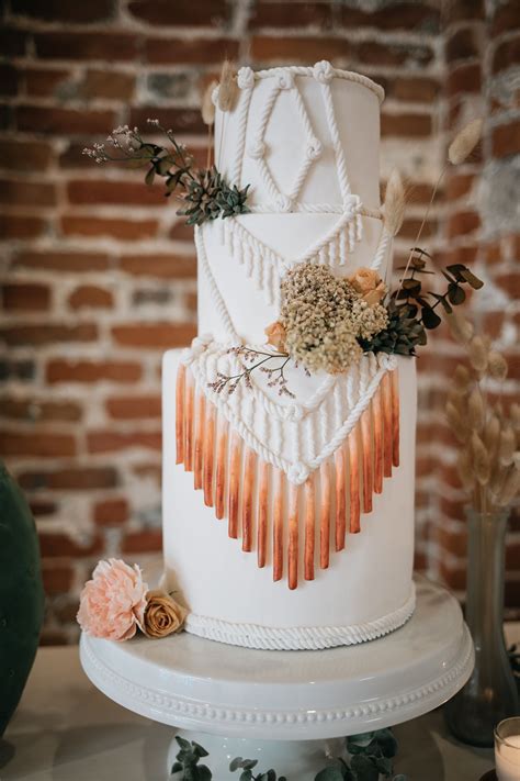 Bohemian Macrame And Ombre Wedding Cake Inspiration Wedding Cake