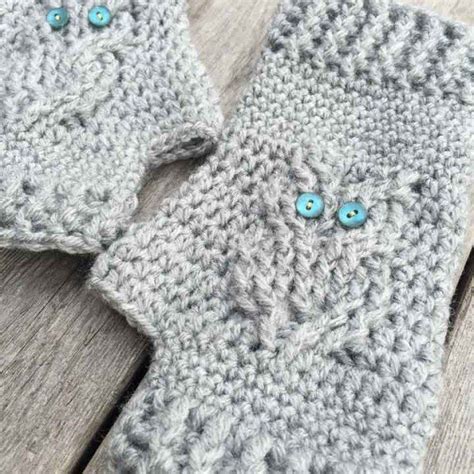 Owl Gloves Crochet Pattern Julie Measures Crochet Gloves Pattern