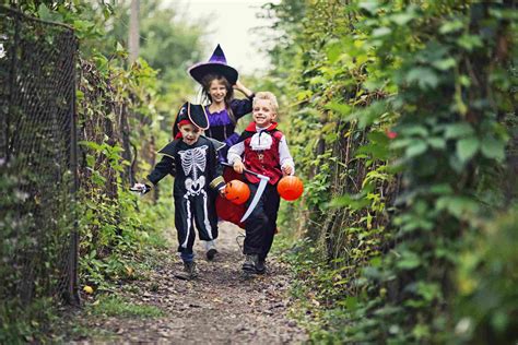 5 Trick Or Treating Rules For Kids And Tweens Halloween