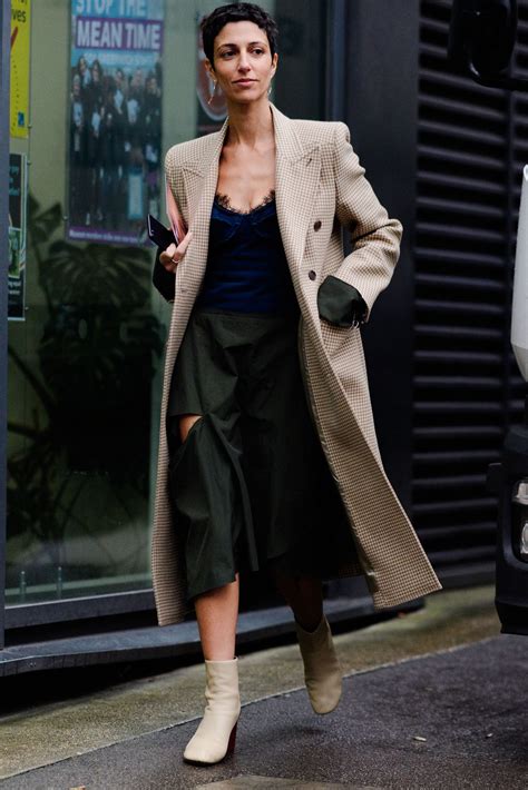 London Calling The Chicest Looks On The Street Cute Fall Outfits