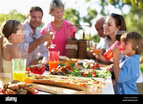 Family Dining Al Fresco Stock Photo Alamy