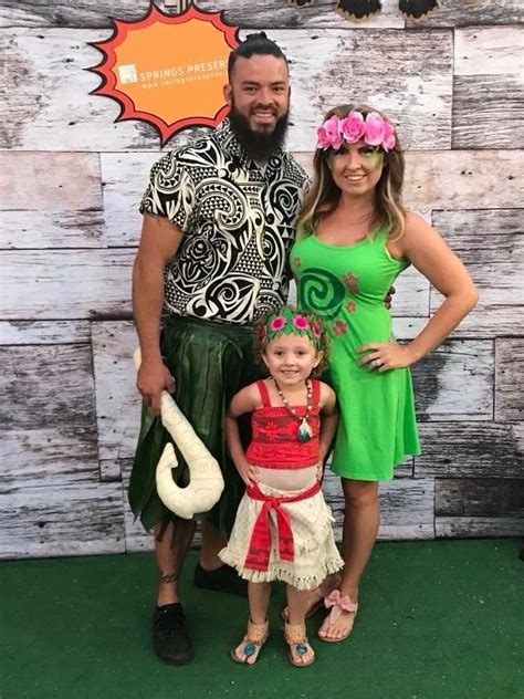 I'm truly excited for this film and i hope you enjoy this costume tutorial on how to make moana too! Moana family Halloween costume ideas. DIY Maui costume. DIY heart of tefiti costume. Moana ...