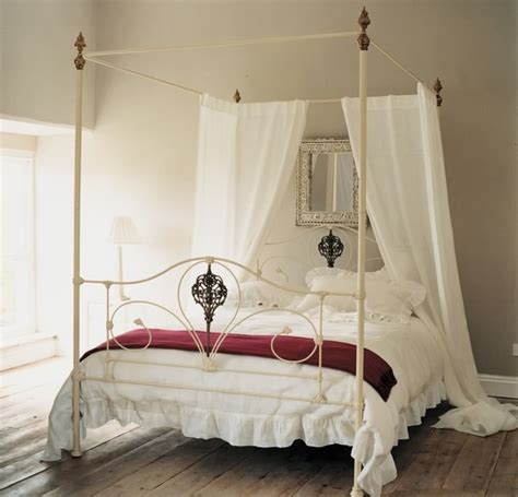 35 Fabulous Canopy Beds In Stunning Bedroom Interiors