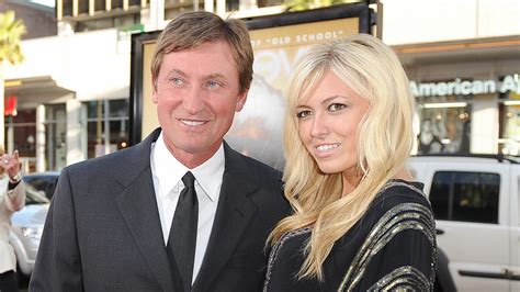 Wayne Gretzky S Daughter Paulina Grew Up To Be Stunning
