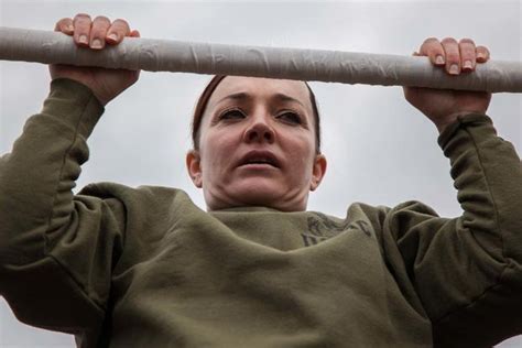 Nearly 10000 Female Marines Opt For Pull Ups In New Fitness Test