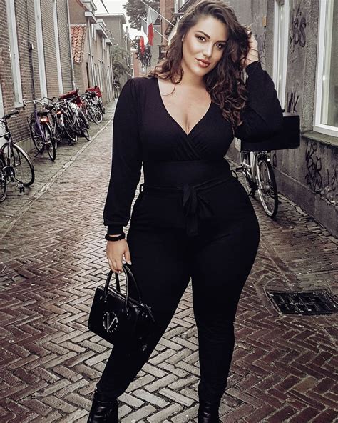 plus size outfit ideas for a brunch date