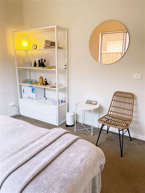 Remedial Massage Therapist Job In Melbourne Massage Jobs Point Cook Werribee Altona Hoppers
