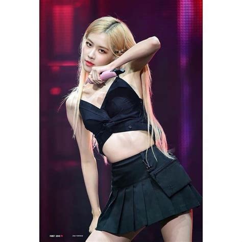 Rosé R Blackpinkfap