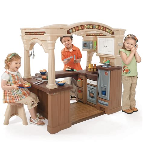 LifeStyle Grand Walk-In Kitchen | Play Kitchens | Step2