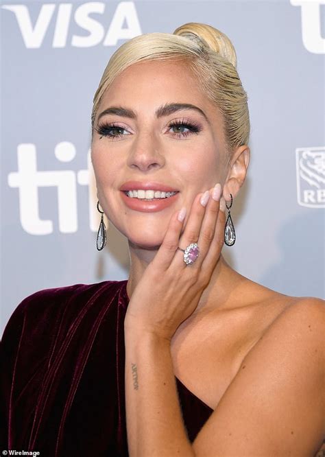 Lady Gagas Esthetician Reveals The Massage Techniques She Used On The