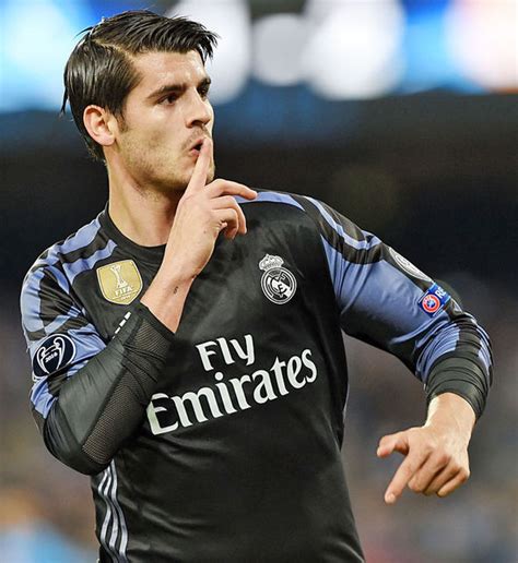 Chelsea resmi menuntaskan perekrutan alvaro morata dari real madrid dengan nilai transfer £70 juta. Chelsea Transfer News: Morata deal agreed, huge Conte hint ...