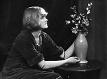 Daphne du Maurier | Biography, Books, & Facts | Britannica