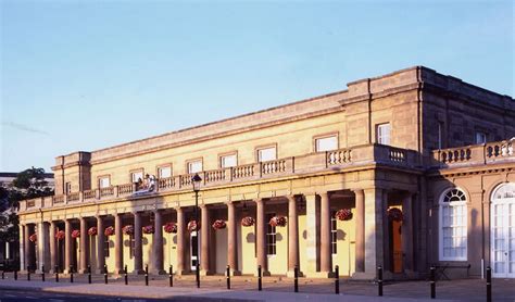 Art Gallery And Museum Royal Pump Rooms Leamington Spa Art Gallery