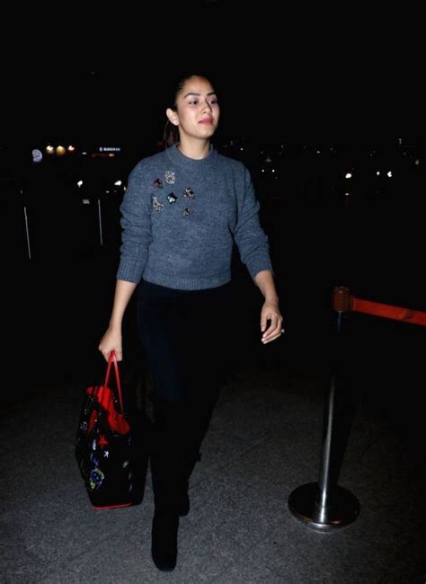 Mira rajput mira rajput kapoor vikramaditya rajput bella rajput neelima azeem ishaan things are no different for mira rajput kapoor as well. Actor Shahid Kapoor Wife Mira Rajput Photos At Mumbai ...