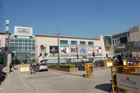 Top 10 Largest Shopping Malls In India Pepnewz
