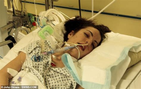 Mother With Locked In Syndrome Writes An Entire Book Using Just Her Eyes Daily Mail Online