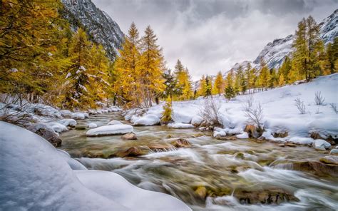 Engadin Schweiz Val Bever Autumn Winter Snow River