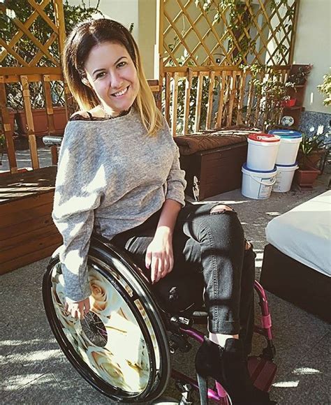 Pin By Mac Man On Paraplegic Women Wheelchair Women Paraplegic
