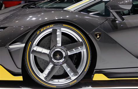 Arriba 95 Imagen Lamborghini Carbon Fiber Wheels Abzlocalmx