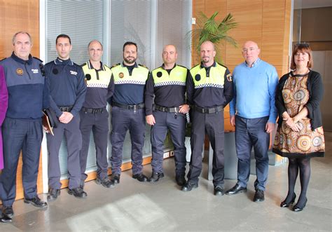 Toma De Posesión De Cinco Nuevos Policias Locales