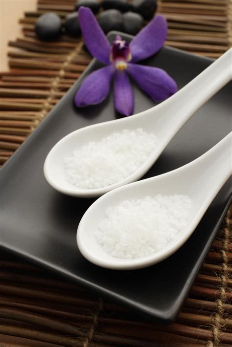 Wash with warm water lewin explains that washing with warm, soapy water makes the surface of your skin smoother by eliminating goosebumps. Using Salt as a Home Remedy for Ingrown Hair & Razor Bumps