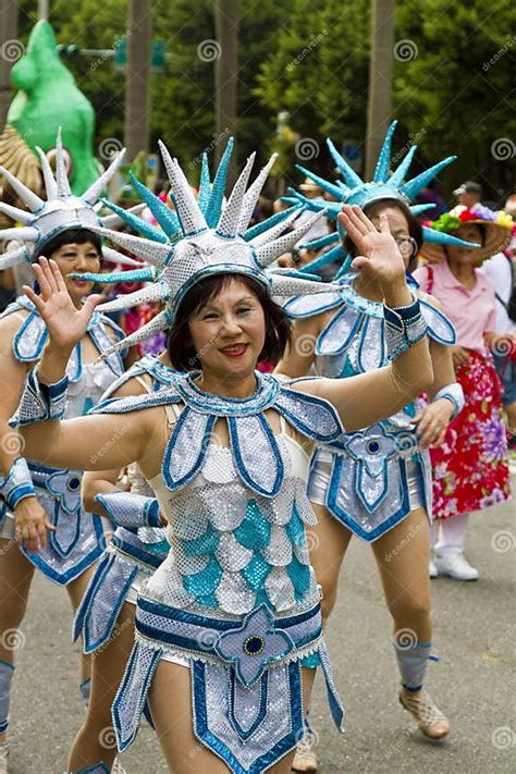 2013 Samba Dream Carnival Parade Editorial Stock Photo Image Of Human