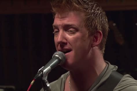 Check spelling or type a new query. Queens of the Stone Age: La presentación en From The ...