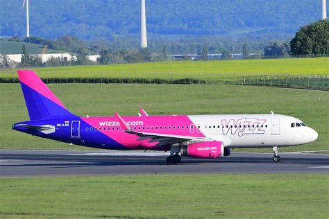 Wizz air timetable covers routes from many popular cities. Wizz Air gibt große Expansion in Wien bekannt | Austrian Wings