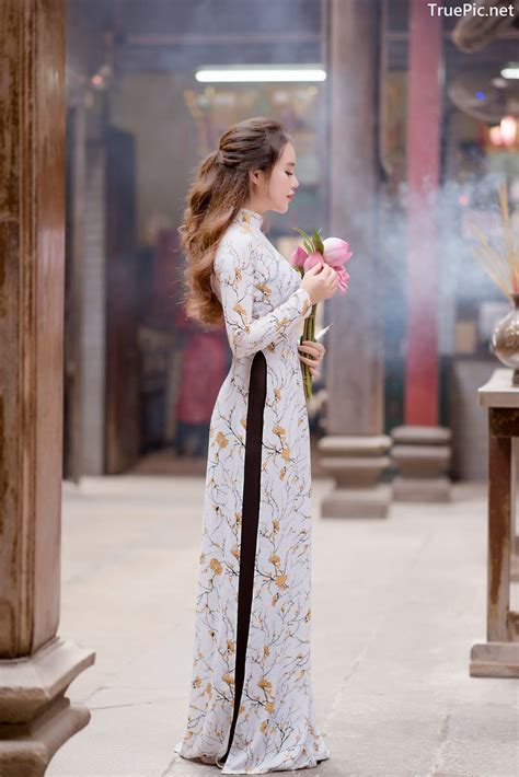 Vietnamese Beautiful Girl Ao Dai Vietnam Traditional Dress By Vin