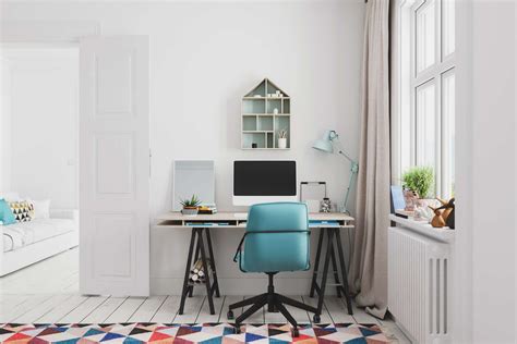 ways to feng shui your desk