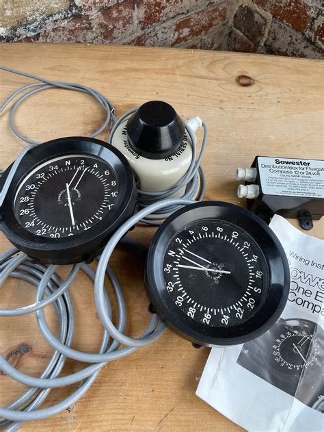 Sowester Fluxgate Electric Marine Compass With Double Readout And Wiring